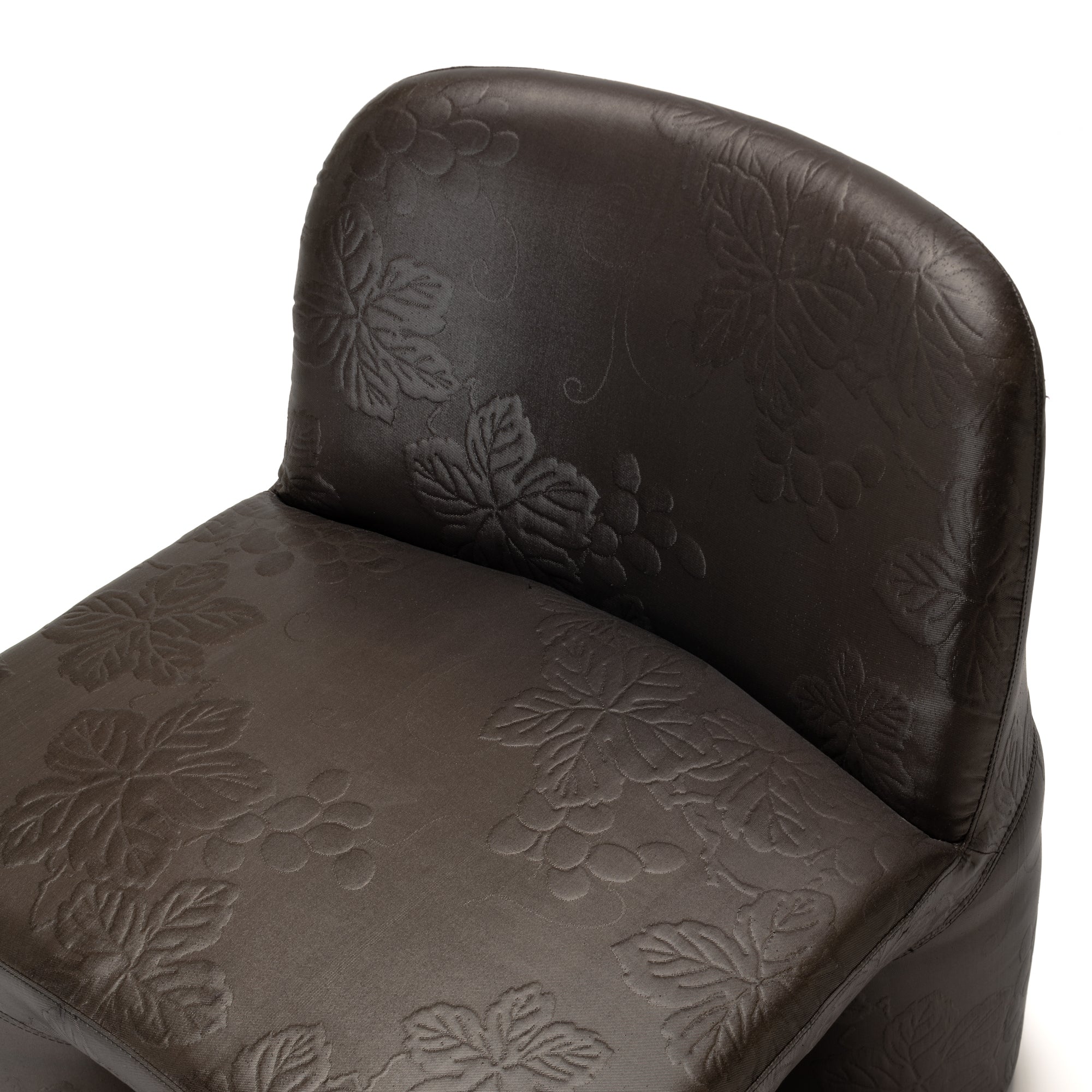 ZO Lounge Chair GRAPE – HOSOO ONLINE STORE